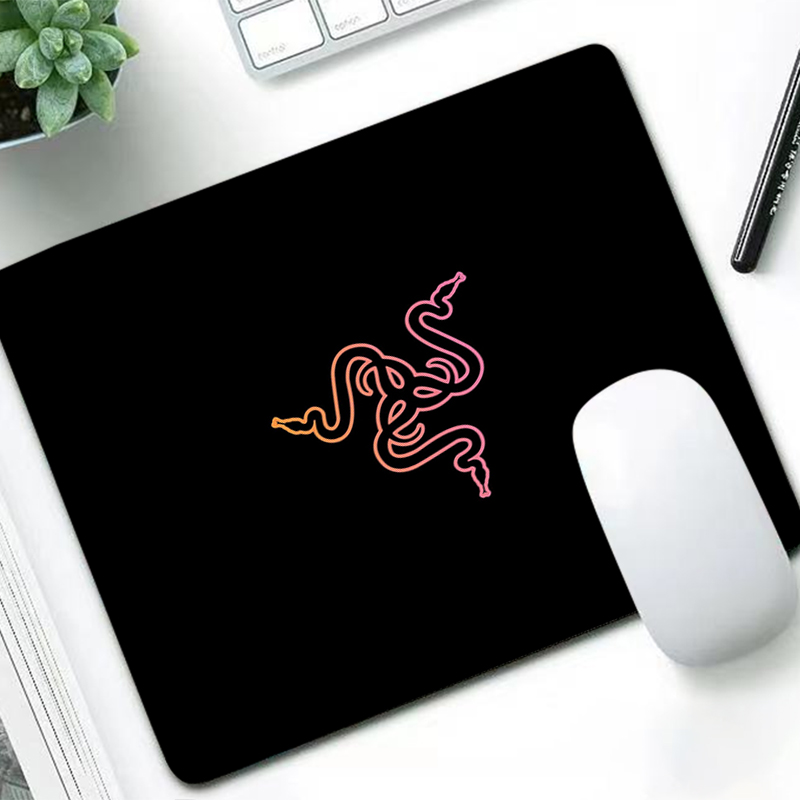 Gaming Accessories Laptop - Razer Luxus Mauspad Anime Gamer Schreibtisch